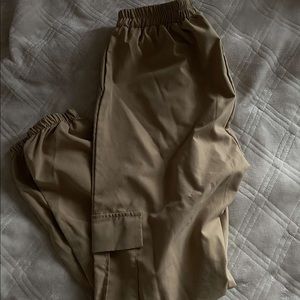 Tan cargos